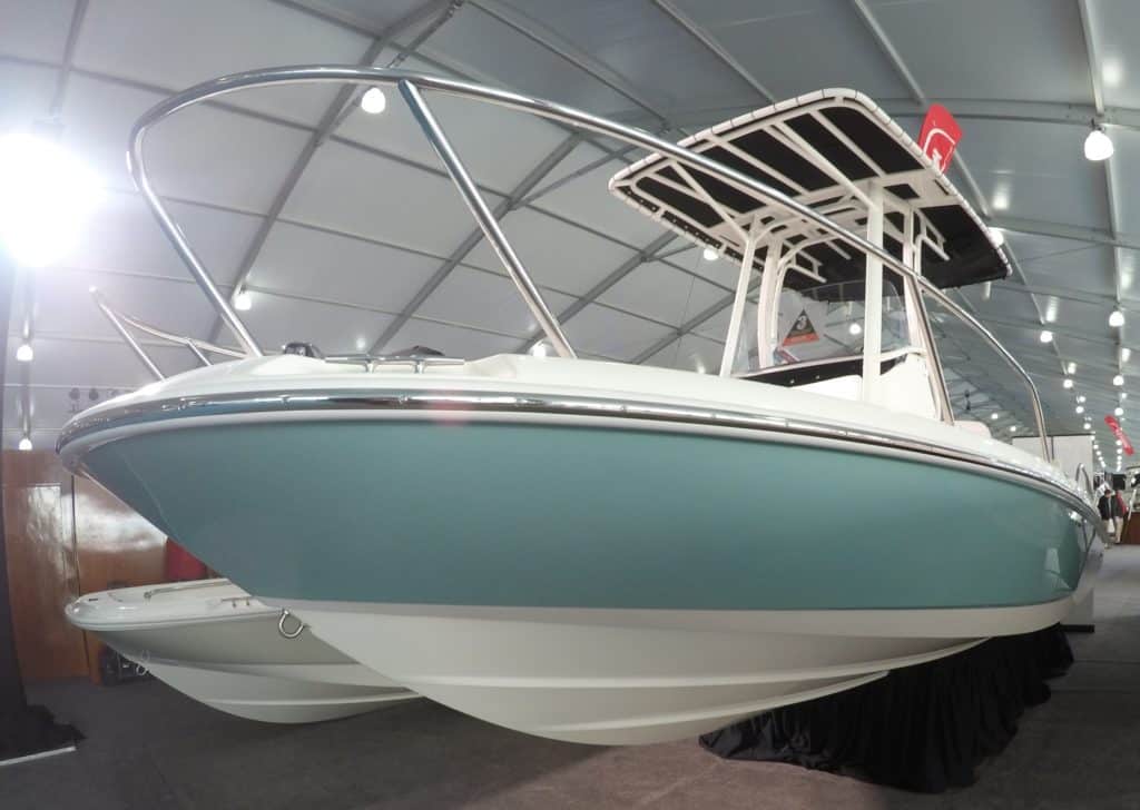 BOSTON WHALER 210 DAUNTLESS