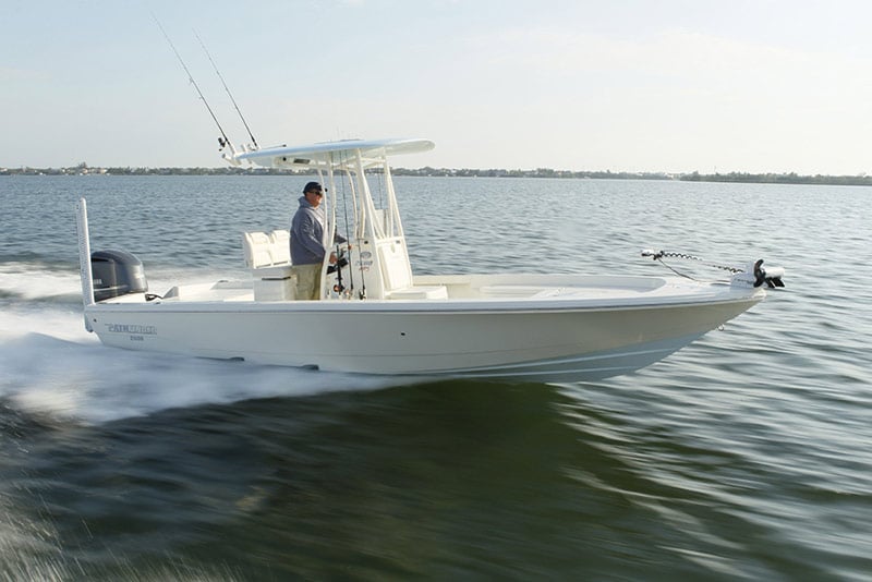 Pathfinder 2600 HPS bay boat