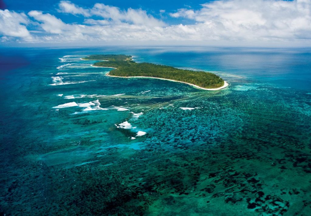 01 courtesy desroches island resort, aerial view_5.jpg