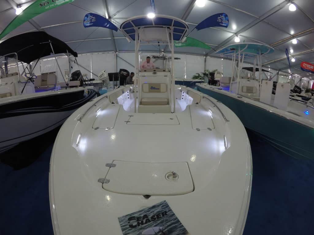 SEA CHASER 23 LX BAY