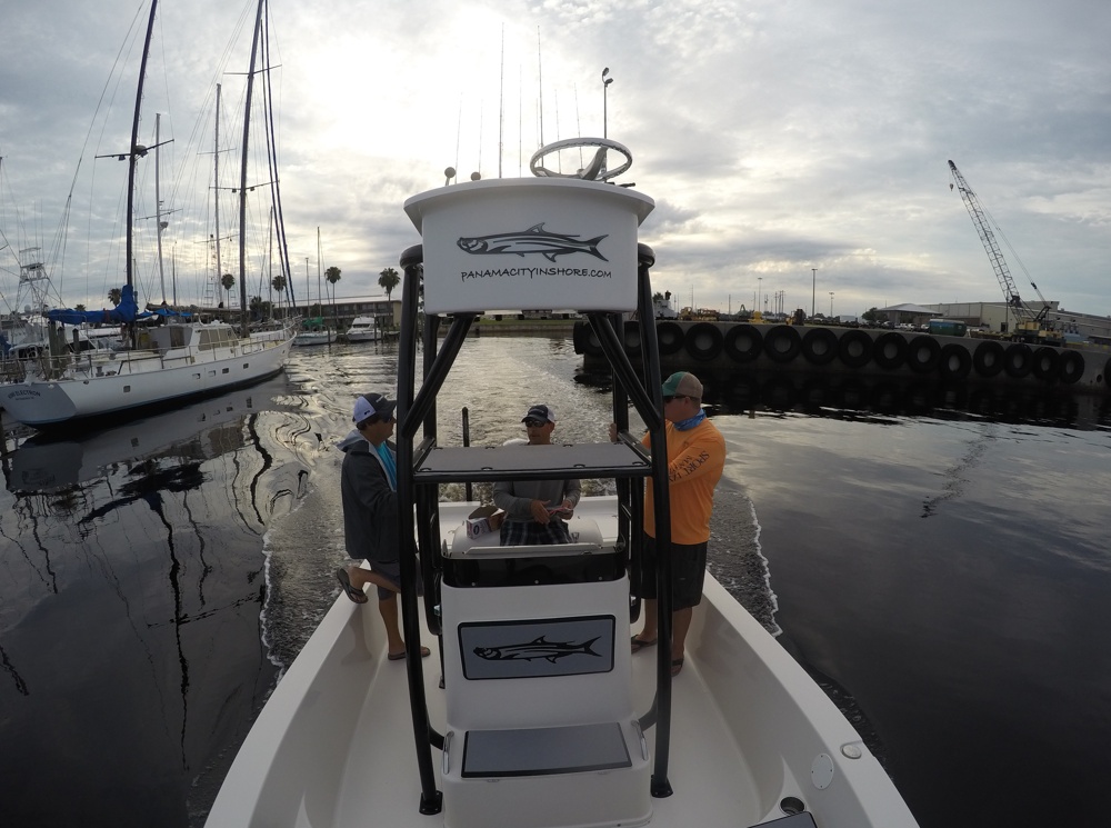 Leaving the dock at Panama City