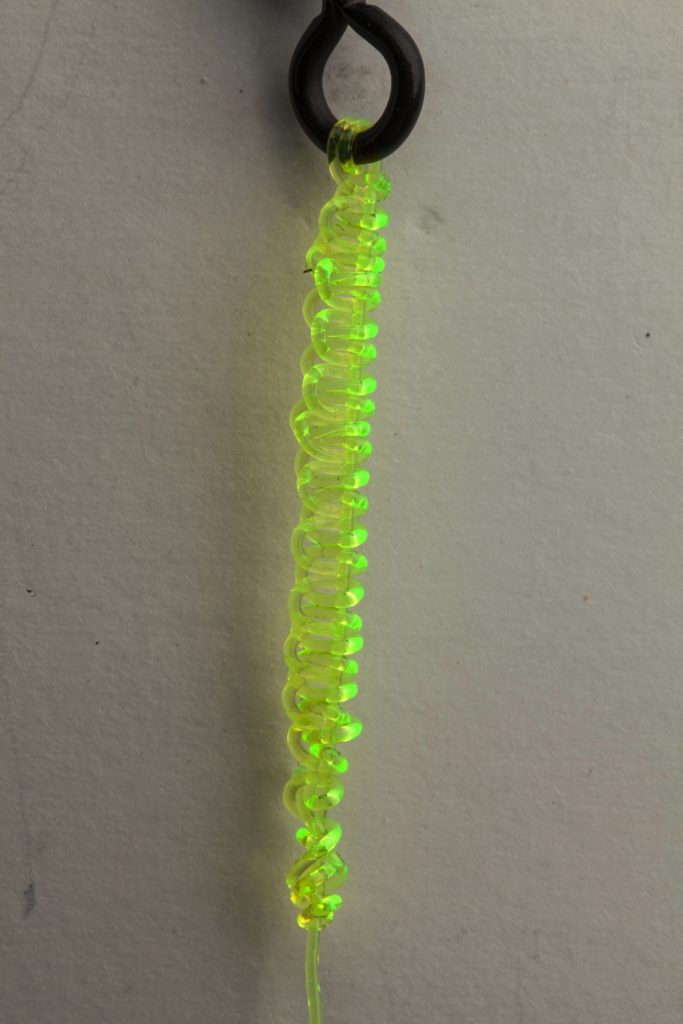 AG chain fishing knot close up