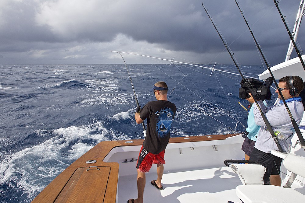 Sloppy seas while offshore fishing in Isla Mujeres