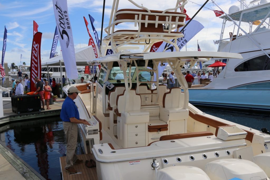 Ft. Lauderdale Boat Show - Scout 420 LXF