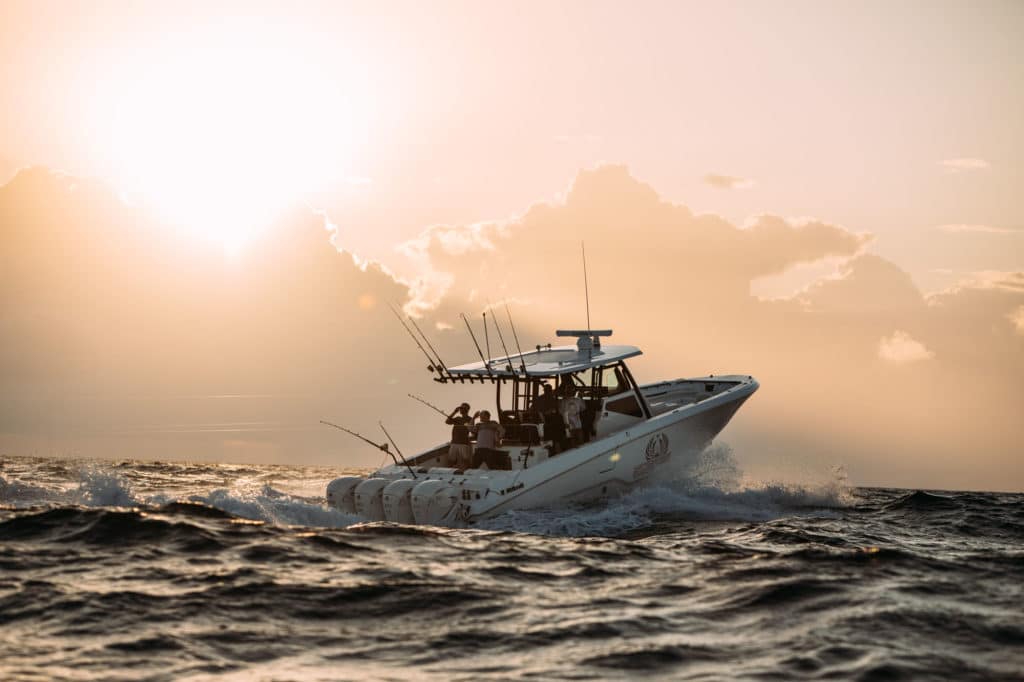 Wellcraft 402 Fisherman running offshore