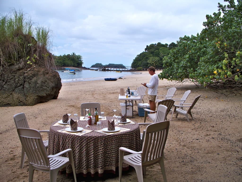 Coiba Adventure beachside dinner setting