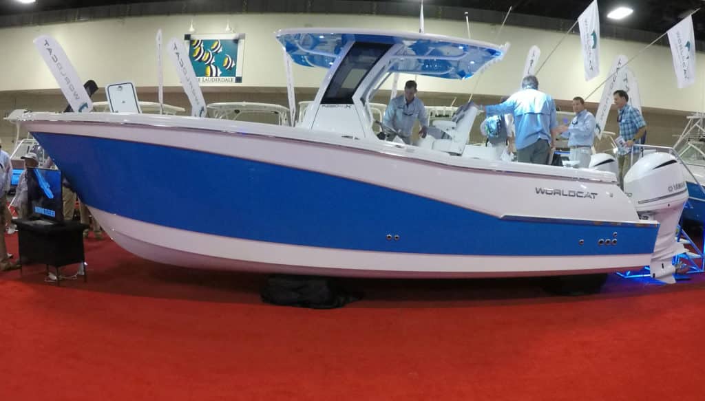 Mid-sized center consoles at the 2016 Fort Lauderdale Boat Show