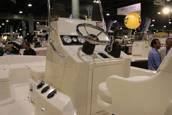 MIBS 2011 - Cobia 21 Bay