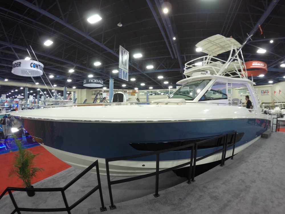 17 g0110406 whaler 420 outrage.jpg