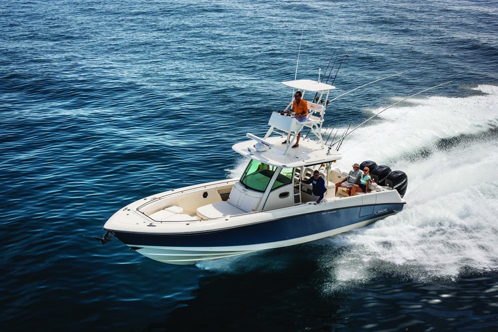 Boston Whaler 350 Outrage