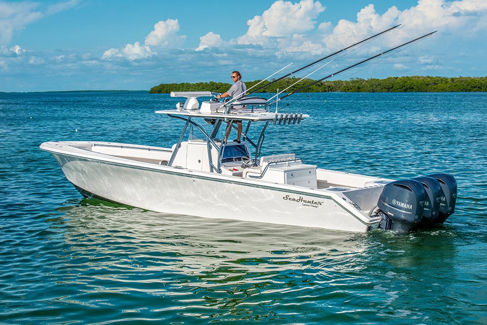 SeaHunter Tournament 37 saltwater fishing boat