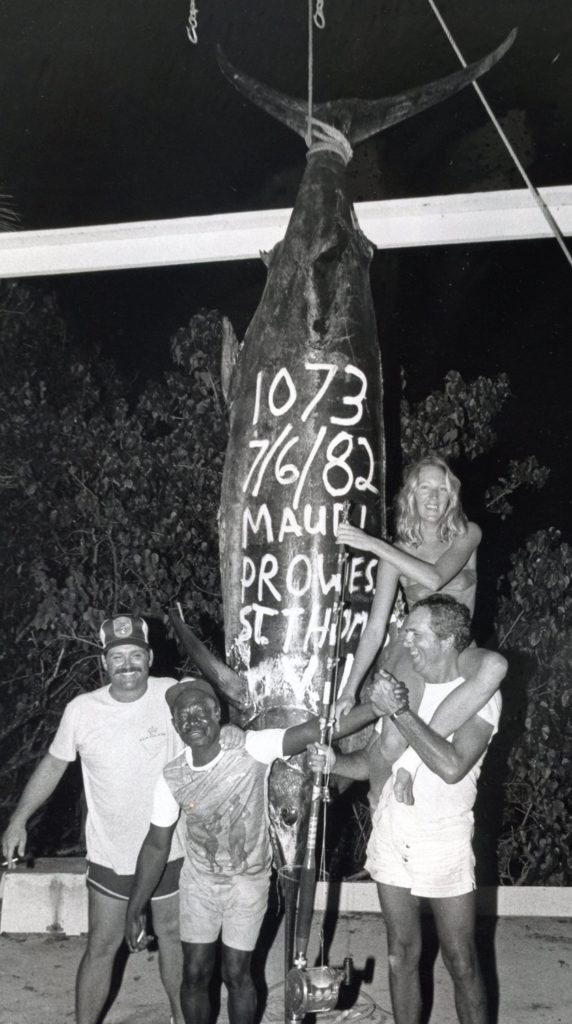 1,073-POUND ATLANTIC BLUE MARLIN, 130-POUND LINE CLASS