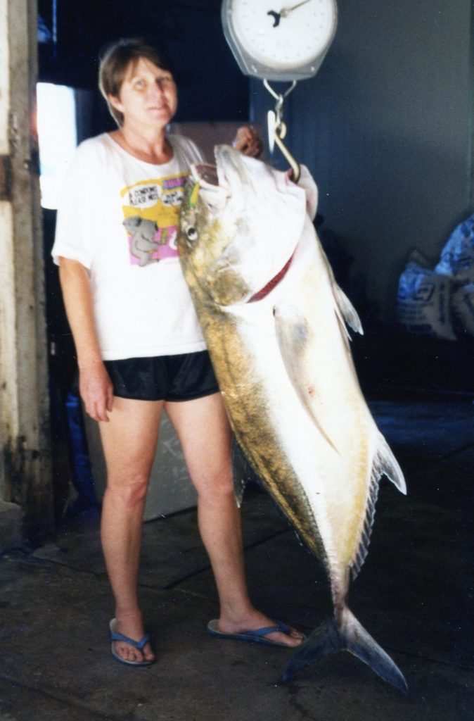 77-POUND, 2-OUNCE GIANT TREVALLY, 12-POUND LINE CLASS