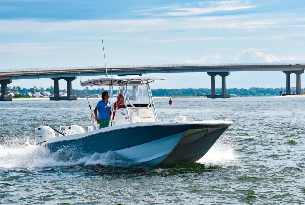 Sea Cat 260 in the bay