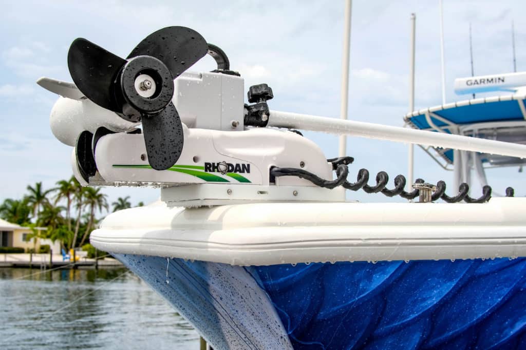 Trolling motor on the bow