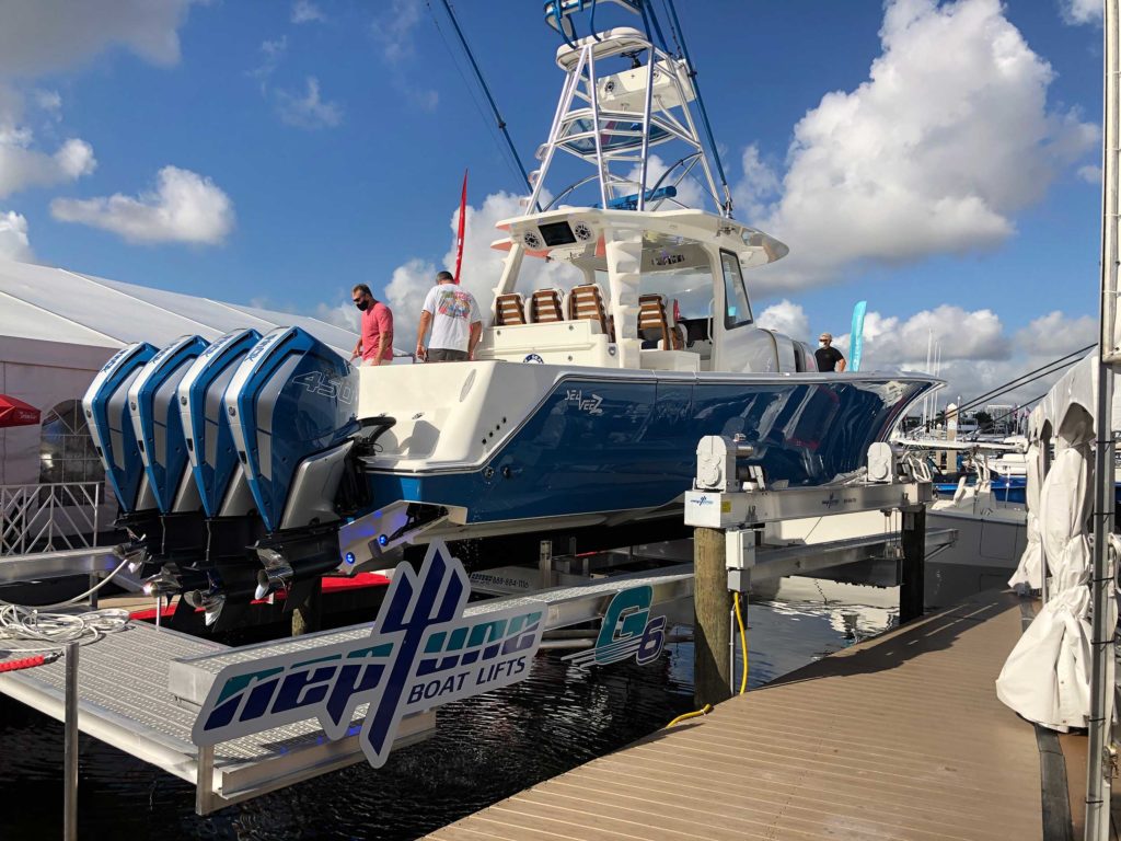 SeaVee 450Z on a boat lift