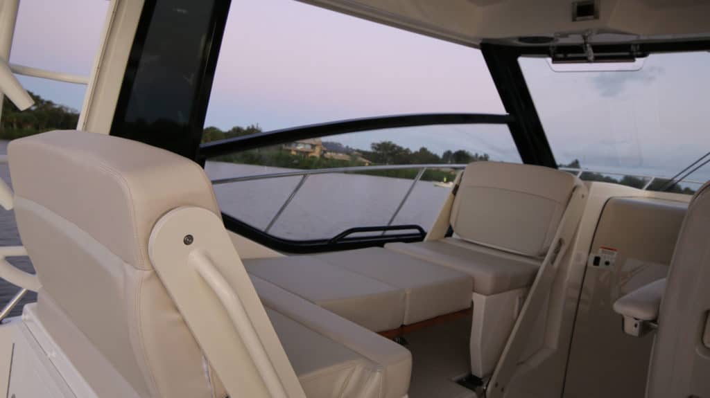Boston Whaler 325 Conquest rear-facing front seat