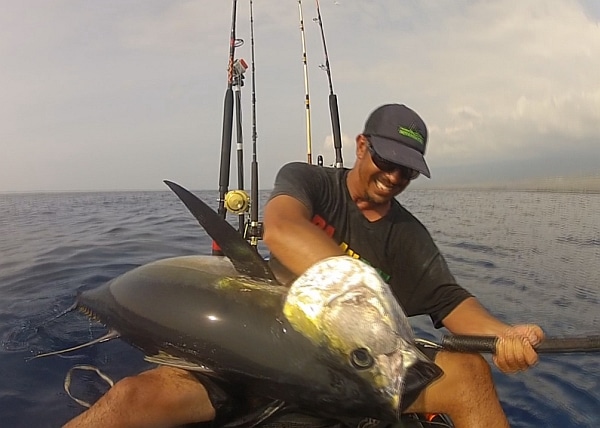 kayak tuna