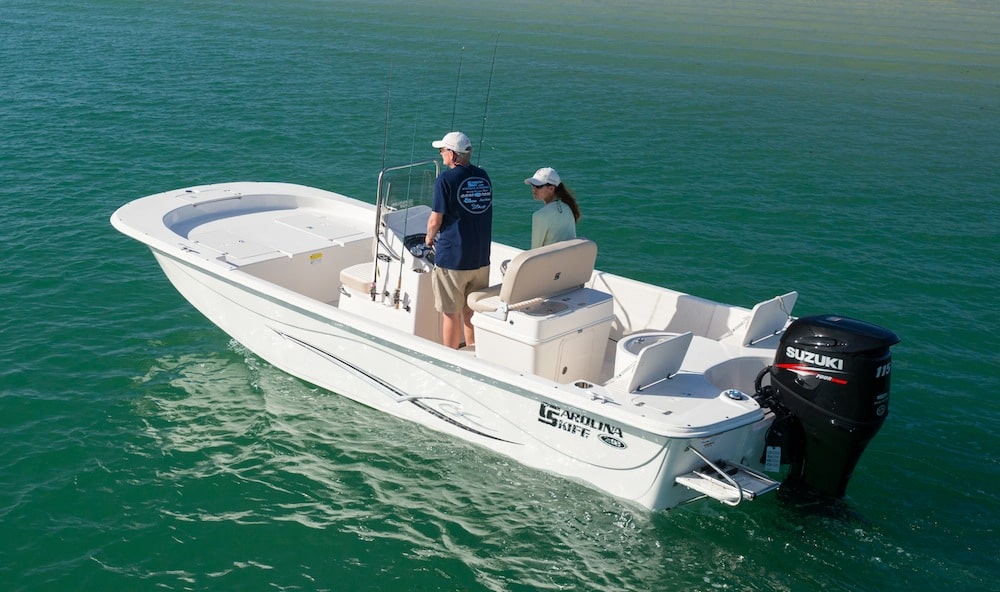 Carolina Skiff 218DLV sportfishing boat