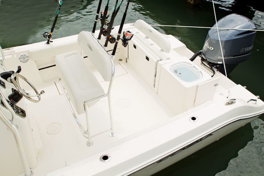 Cobia 237CC center console saltwater fishing boat cockpit