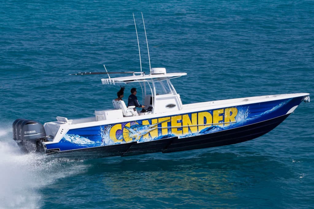 Contender 39 ST deep sea ocean fishing boat