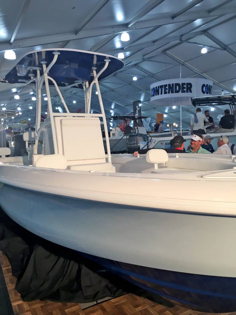 Contender Boats 25 T center console fishing boat