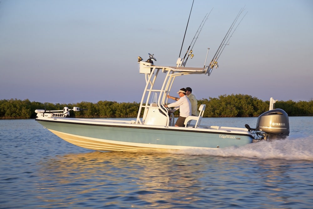 EdgeWater 220IS inshore center-console fishing boat