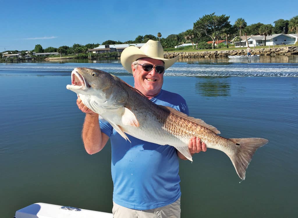 Everglades 273CC Redfishing