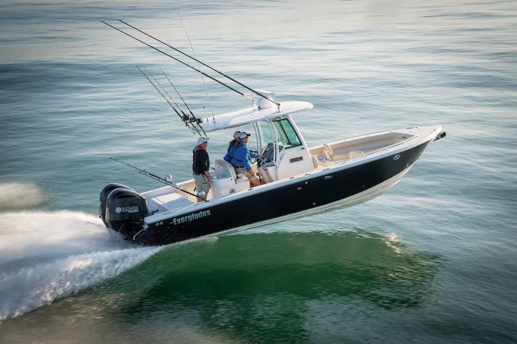 Everglades 273cc Center Console Running