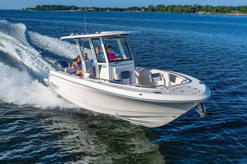 Robalo R272: 2019 Boat Buyers Guide