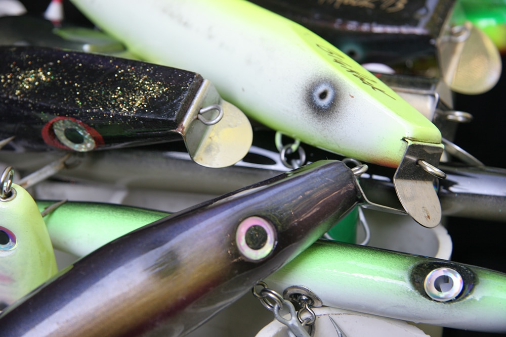 Wood saltwater fishing lures