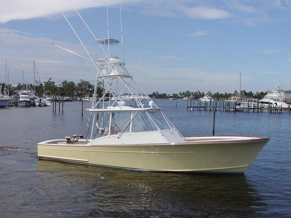 Gamefisherman 42 Walkaround offshore fishing boat