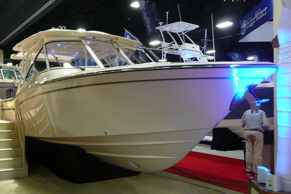 Grady-White Freedom 325 saltwater fishing boats new 2017-2018