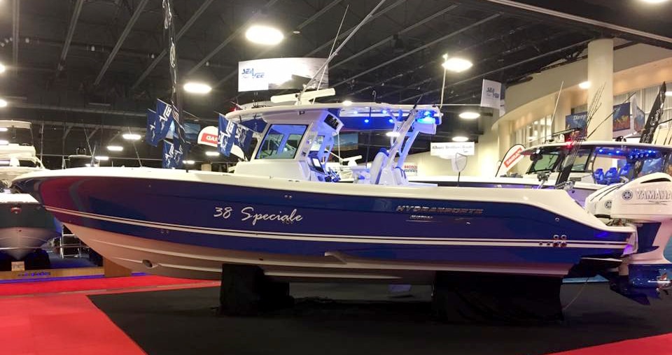 HydraSports Custom Boats 38 Speciale center console outboard powered deep sea fishing boat