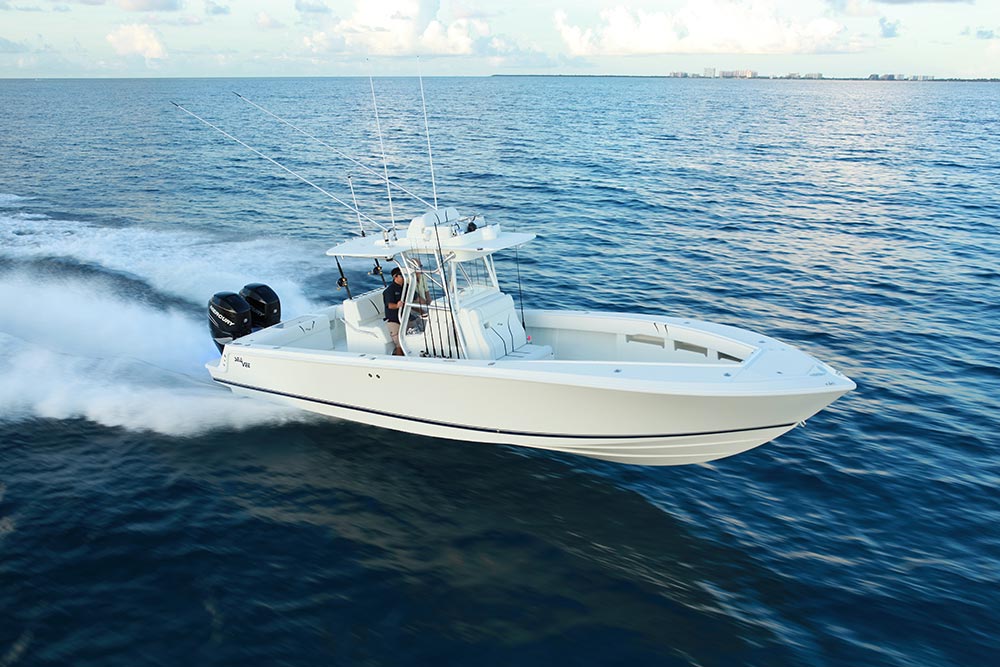 SeaVee 340 sportfishing boat