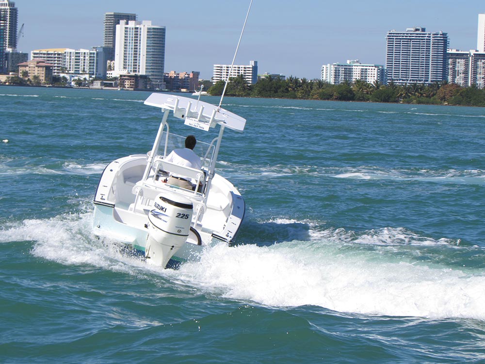 Albury Brothers 23 center console fishing boat