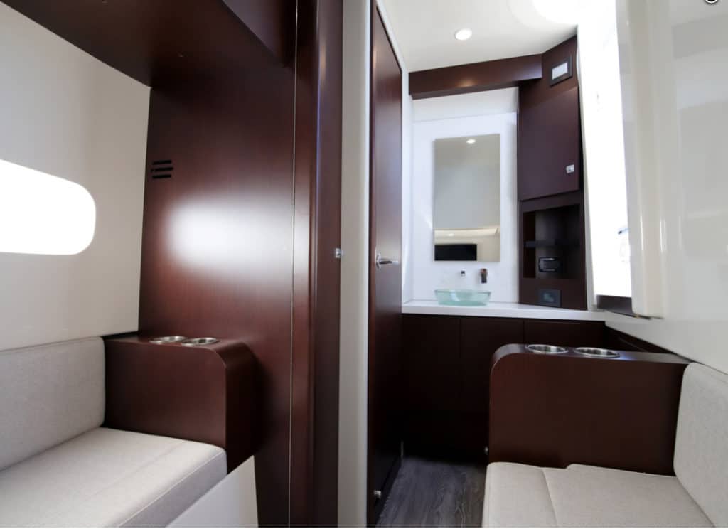 Jupiter 43 SF Cabin