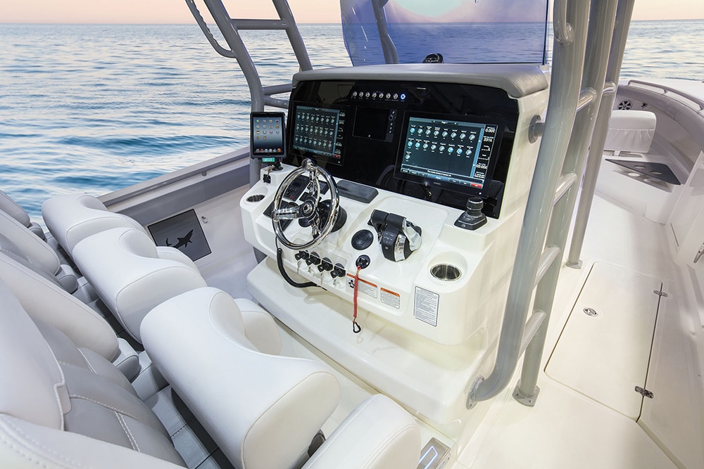 Mako 414 CC center console saltwater fishing boat helm station