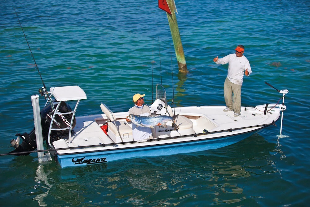 Mako 18 LTS inshore center-console fishing boat