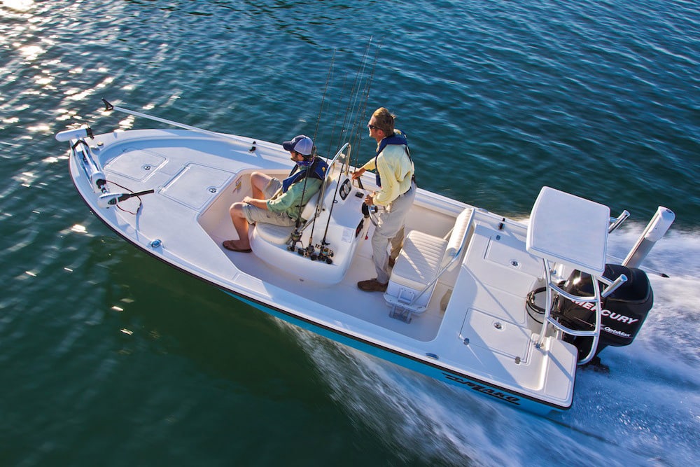 Mako 18 LTS inshore center-console fishing boat