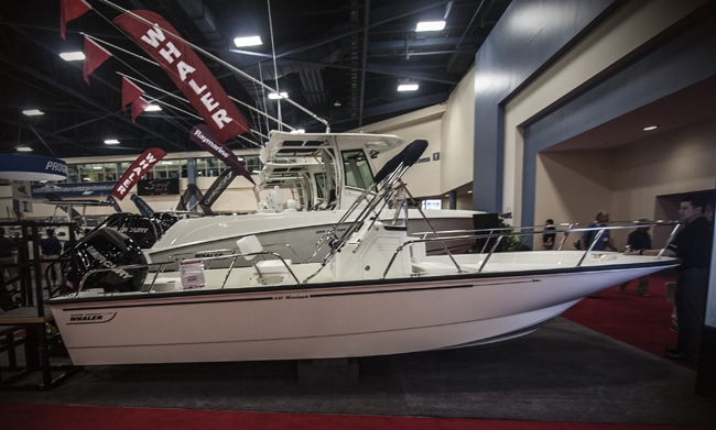 miami-boat-show-2013-06.jpg