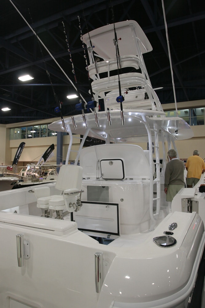 miami-boat-show-offshore-center-consoles03.jpg