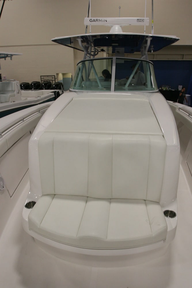 miami-boat-show-offshore-center-consoles26.jpg