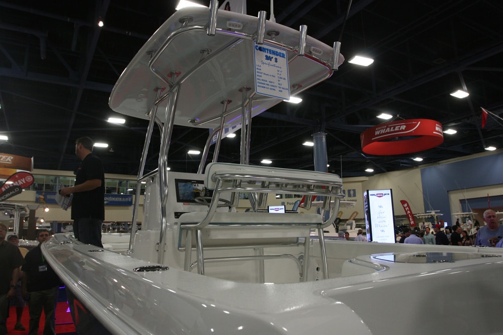 miami-boat-show-offshore-center-consoles46.jpg