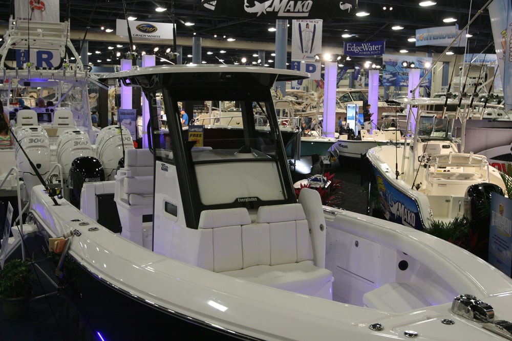 miami-boat-show-offshore-center-consoles53.jpg