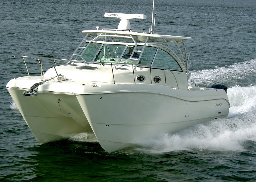 World Cat 320EC saltwater fishing catamaran