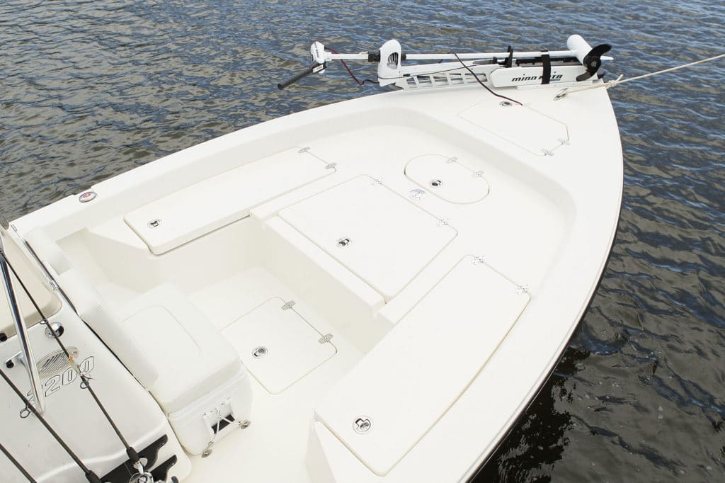 Pathfinder 2200 TE Bow