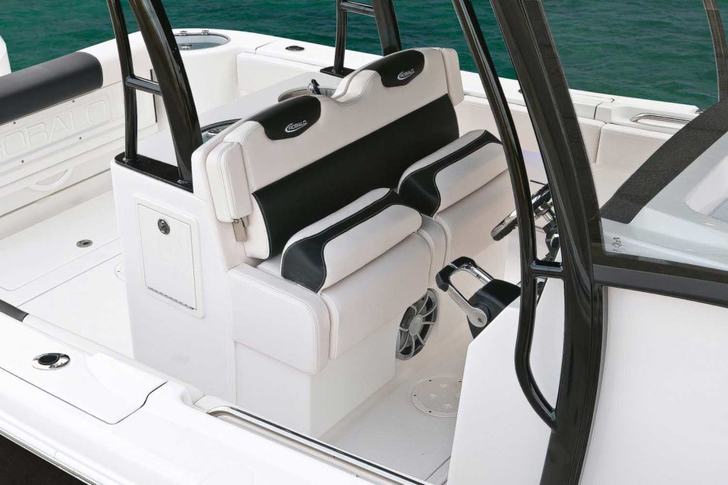 Robalo R302