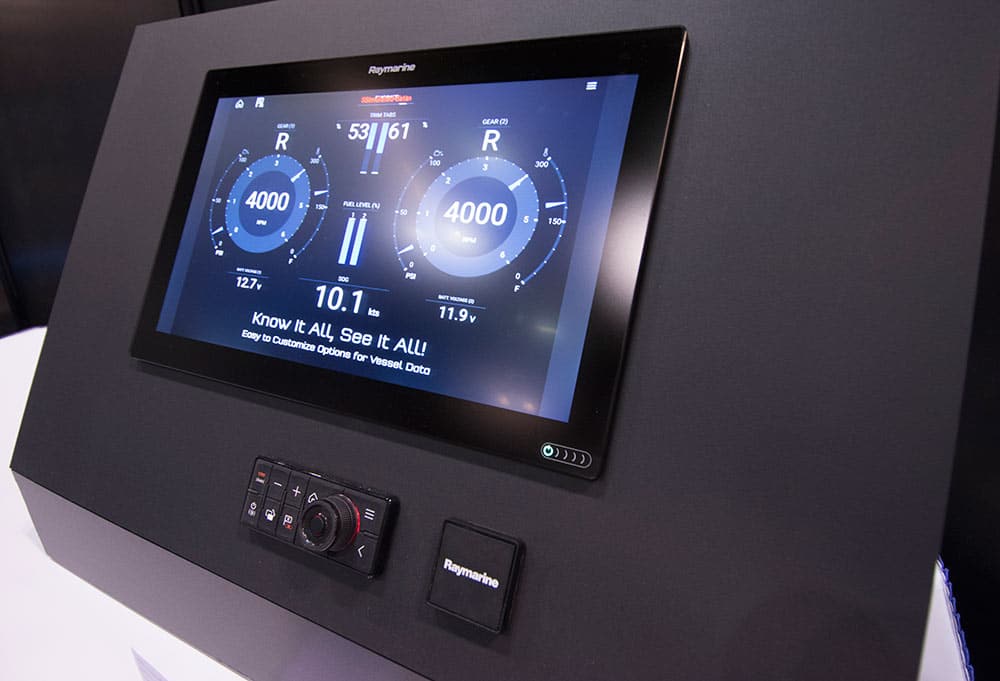 Raymarine Axiom XL Multifunction Glass Bridge Display