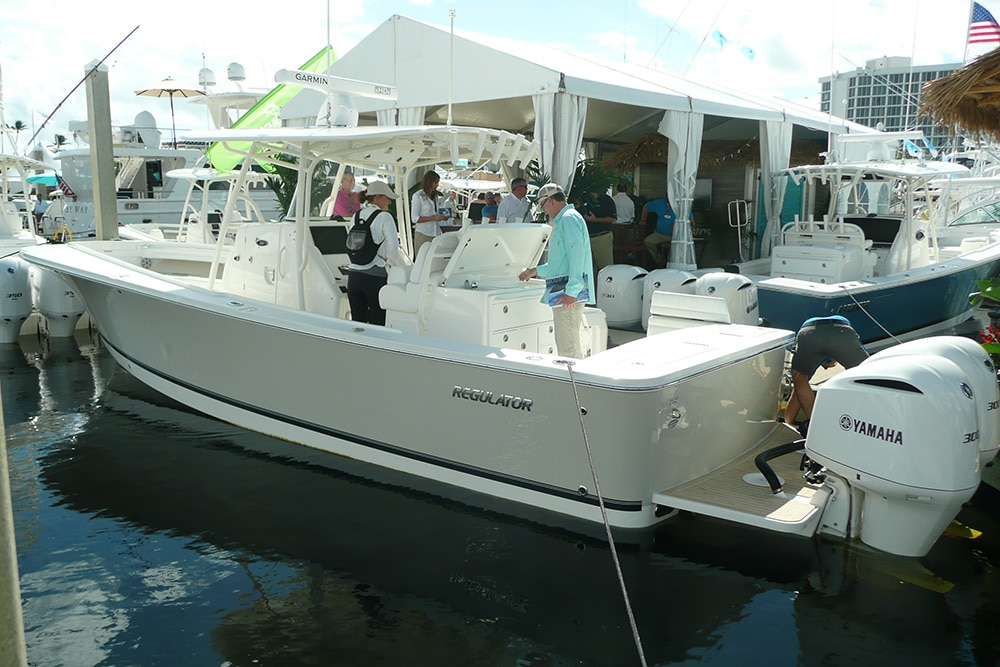 Regulator 31 popular center console saltwater fishing boats